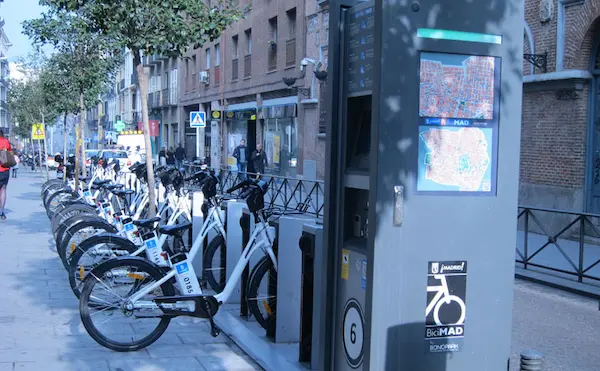 Retos actuales para implementar la movilidad urbana inteligente