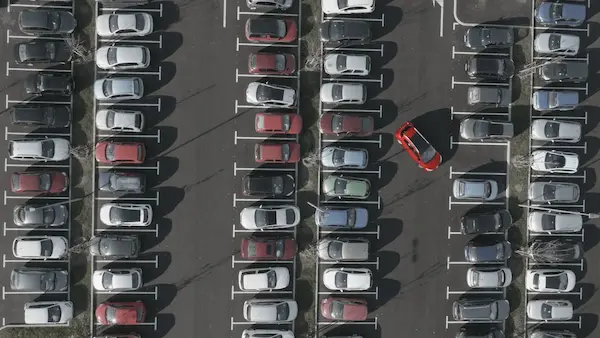 2.Los estacionamientos tradicionales son los más seguros.