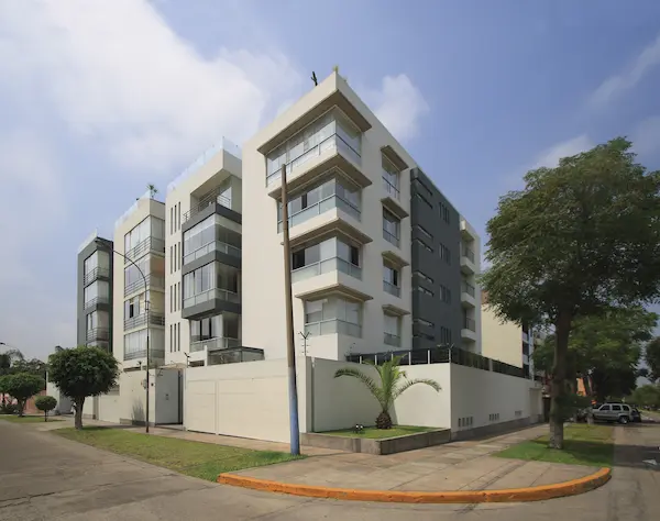 Por qué invertir en un edificio multifamiliar
