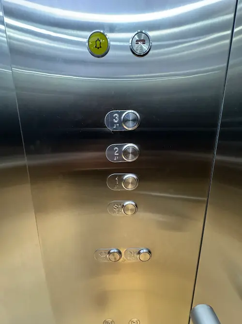 mantenimiento de ascensores