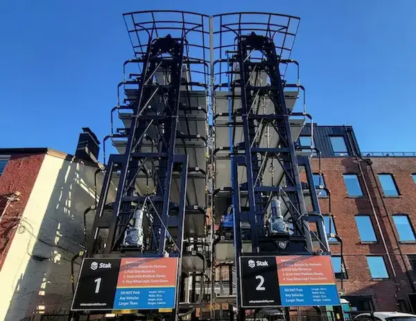 Sistema de parking automático y carga para vehículos eléctricos