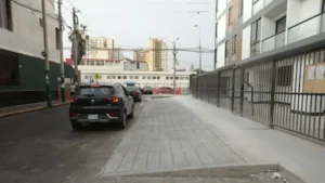 estacionamiento mal diseñado 