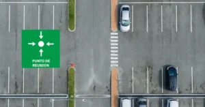 Importancia de las salidas de emergencia en estacionamientos