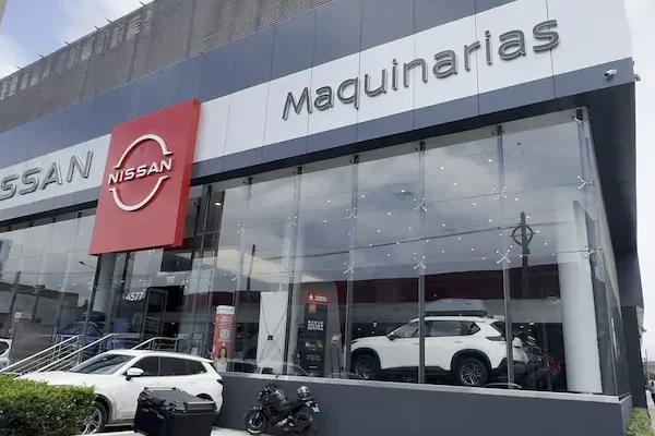 maquinaria nissan