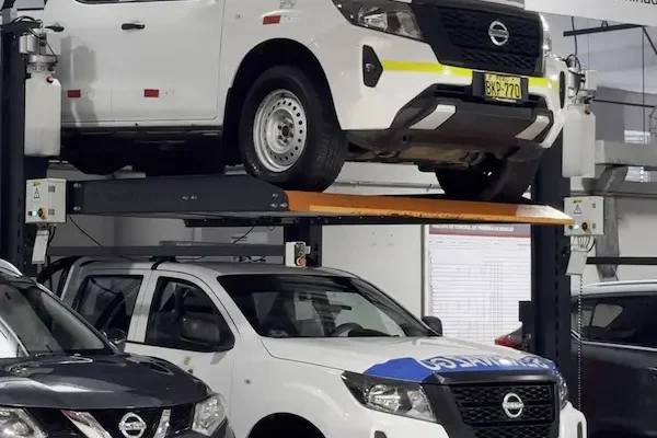 maquinaria nissan